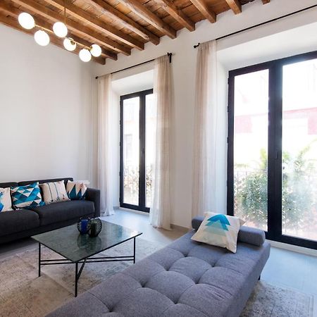 Malaga Tour Apartment- Elegance & Confort In The Historic Center Exterior photo