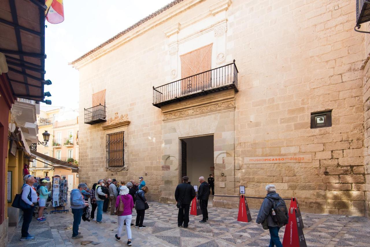 Malaga Tour Apartment- Elegance & Confort In The Historic Center Exterior photo